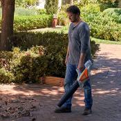 Souffleur à batterie STIHL BGA 57 NU (sans batterie ni chargeur)